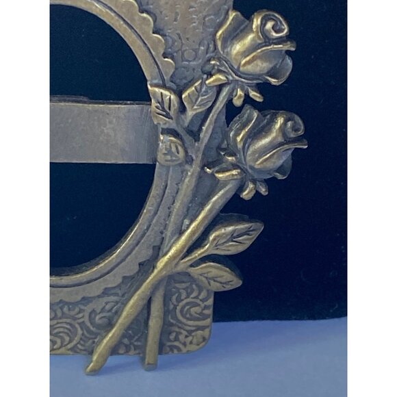 Grandma JJ Gold-Tone Brooch With Roses And Oval Frame Design J0204 - Picture 4 of 8